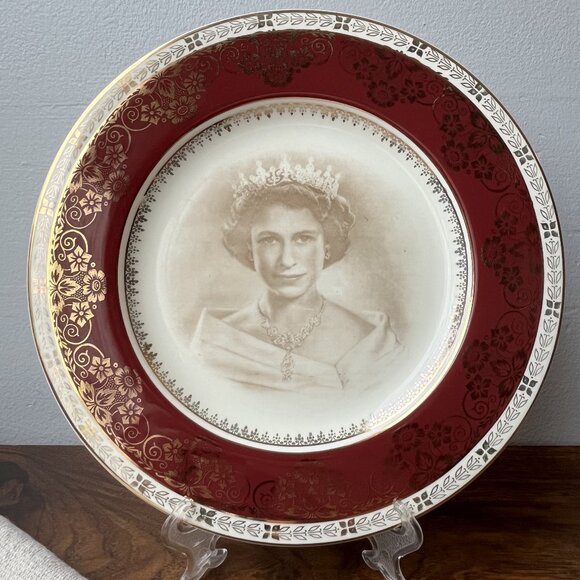 Vintage Crown Ducal Porcelain Plate Queen Elizabeth II England 1953 Coronation - Picture 1 of 10